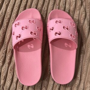 Gucci slides